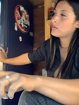cami leon online show from 2, 3, 2025