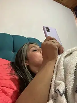 cami leon online show from 21, 3, 2025