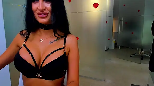 Snapshot of Queenrafaella chatting on 16, 7, 2026 Queenrafaella online show from 16, 7, 2026