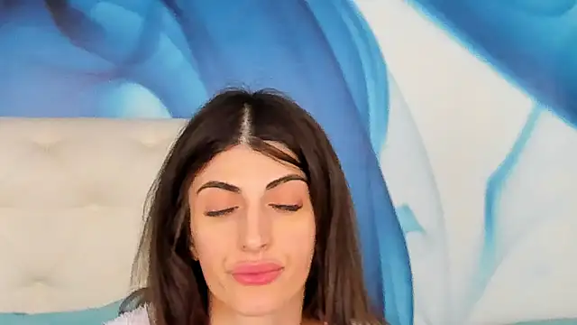 SkinnyDolly online show from 4, 2, 2026