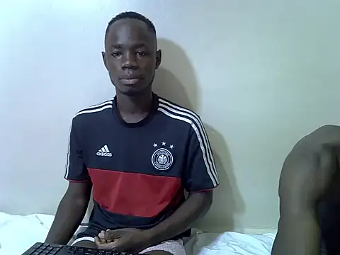 Snapshot of Danton_ chatting on 1, 2, 2025 Danton online show from 1, 2, 2025