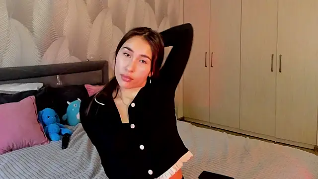 Bambiii bby online show from 19, 11, 2025