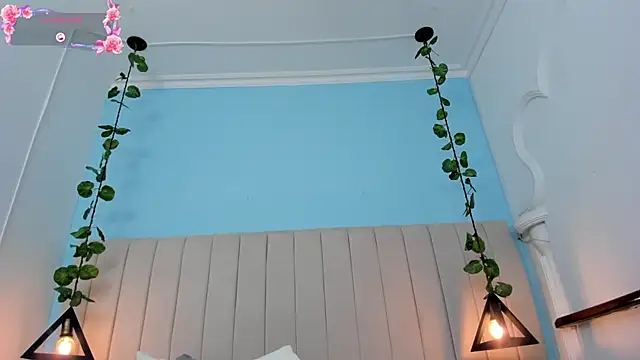 JulianaWaldo online show from 22, 3, 2025