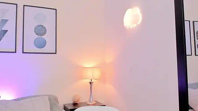 JulianaWaldo online show from 29, 9, 2025