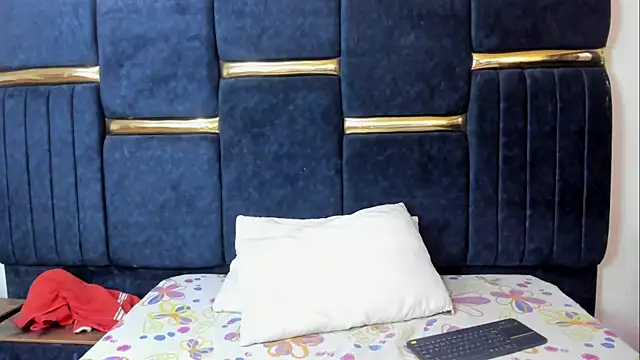 Snapshot of skaysanchez1 chatting on 13, 4, 2026 skaysanchez1 online show from 13, 4, 2026