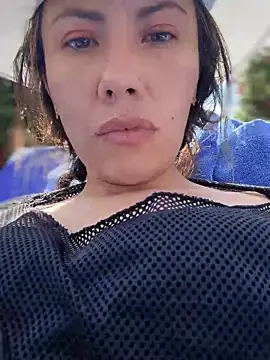 Snapshot of im_lorein chatting on 15, 1, 2025 im lorein online show from 15, 1, 2025