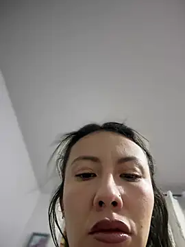 Snapshot of im_lorein chatting on 24, 2, 2025 im lorein online show from 24, 2, 2025