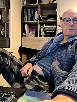 bogland33 online show from 1, 2, 2025