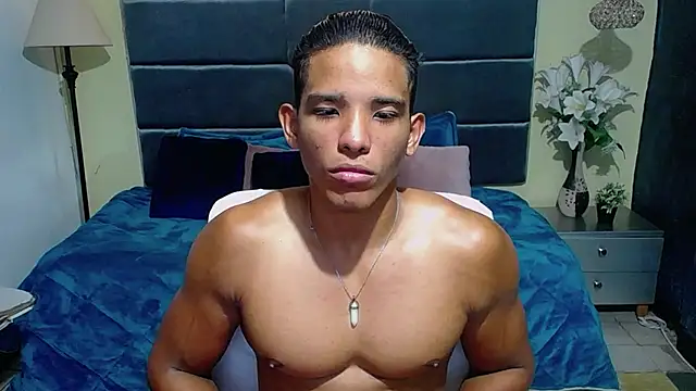 Snapshot of puma_fit chatting on 7, 12, 2024 puma fit online show from 7, 12, 2024