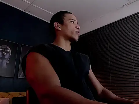 Snapshot of puma_fit chatting on 9, 10, 2025 puma fit online show from 9, 10, 2025