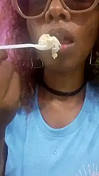 Snapshot of SashaBrianna99 chatting on 7, 3, 2026 SashaBrianna99 online show from 7, 3, 2026