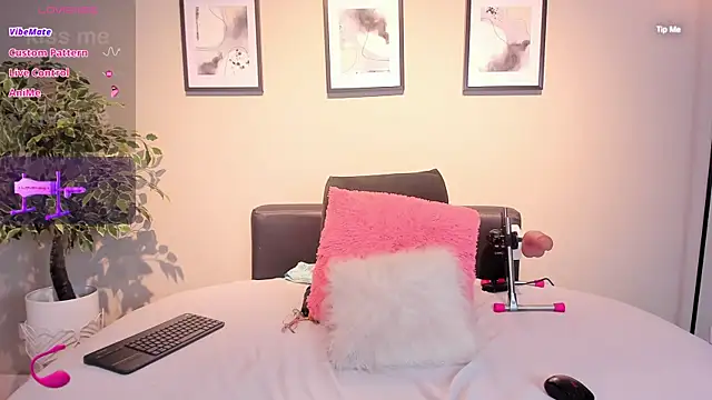Snapshot of Anna__Spencer chatting on 10, 5, 2026 Anna Spencer online show from 10, 5, 2026