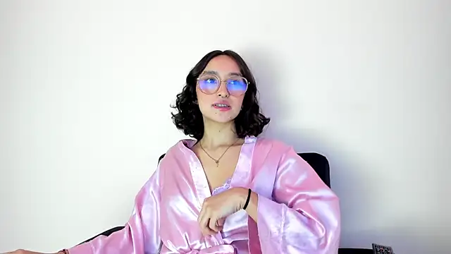 its  angelica  online show from 21, 12, 2024