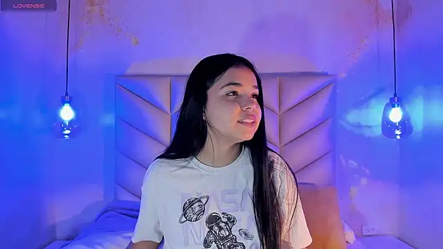 AuroraFiore online show from 20, 2, 2025