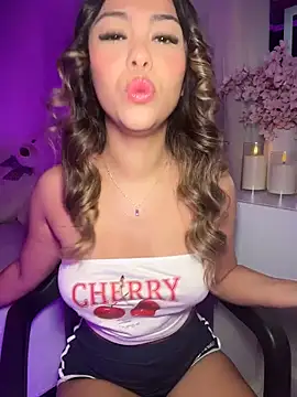 tuckersabrina online show from 18, 2, 2026