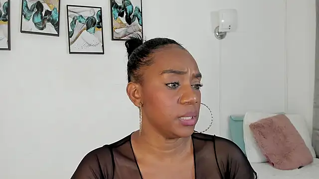 aisha w10 online show from 14, 1, 2025
