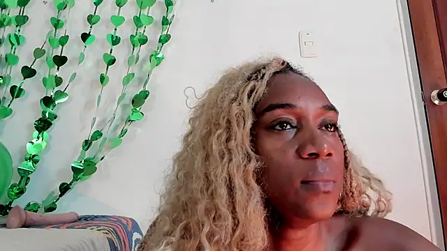 aisha w10 online show from 18, 3, 2025