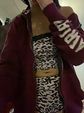 kittyprettybby online show from 23, 5, 2026