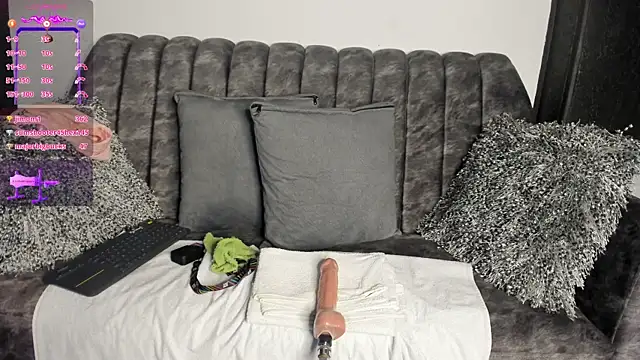 kinky polar online show from 11, 12, 2024