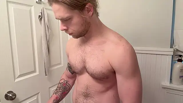 Snapshot of DaddydayDrinkzz chatting on 28, 12, 2024 DaddydayDrinkzz online show from 28, 12, 2024