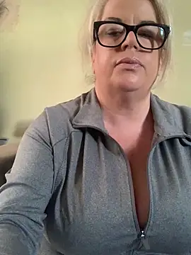 curvy-Ruby-Uk online show from 26, 2, 2025