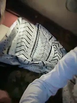 Snapshot of devinshd chatting on 22, 12, 2025 devinshd online show from 22, 12, 2025