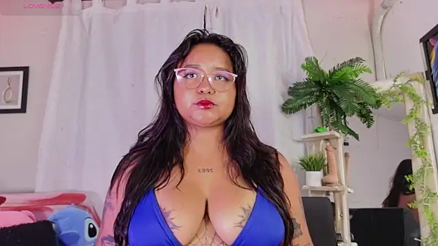 Snapshot of alaia_03 chatting on 5, 6, 2026 alaia 03 online show from 5, 6, 2026
