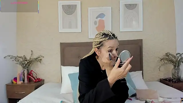 CarolinaGlamour online show from 1, 10, 2025