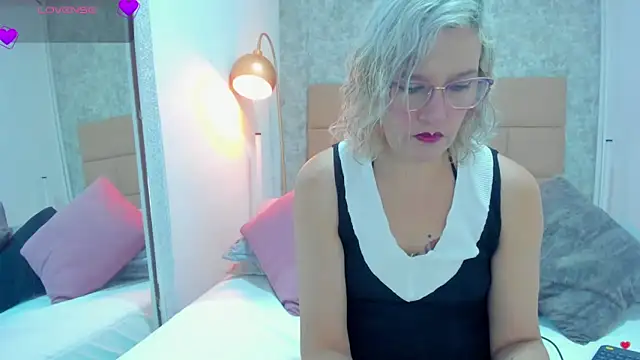 CarolinaGlamour online show from 23, 5, 2026