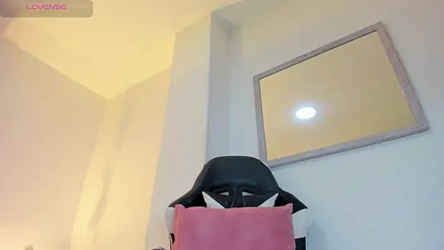 evelin leroy online show from 12, 3, 2026