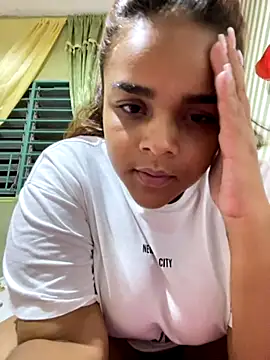 Snapshot of Evabigass chatting on 12, 11, 2025 Evabigass online show from 12, 11, 2025