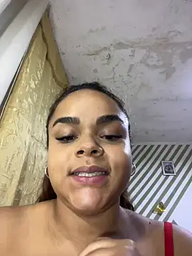 Snapshot of Evabigass chatting on 7, 7, 2026 Evabigass online show from 7, 7, 2026