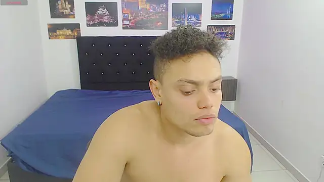 Snapshot of Booy_Hott chatting on 7, 12, 2024 Booy Hott online show from 7, 12, 2024