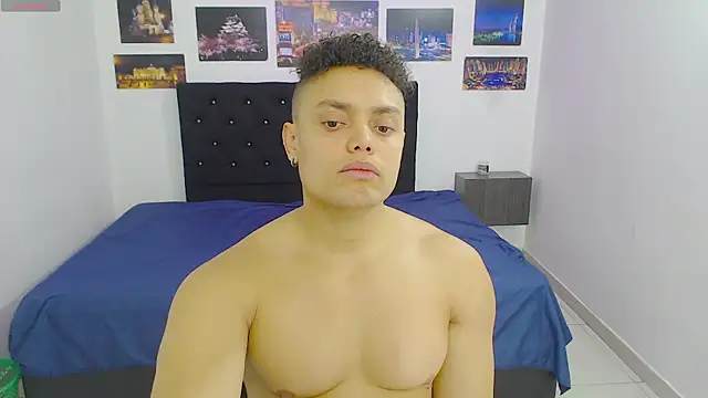Snapshot of Booy_Hott chatting on 13, 12, 2024 Booy Hott online show from 13, 12, 2024
