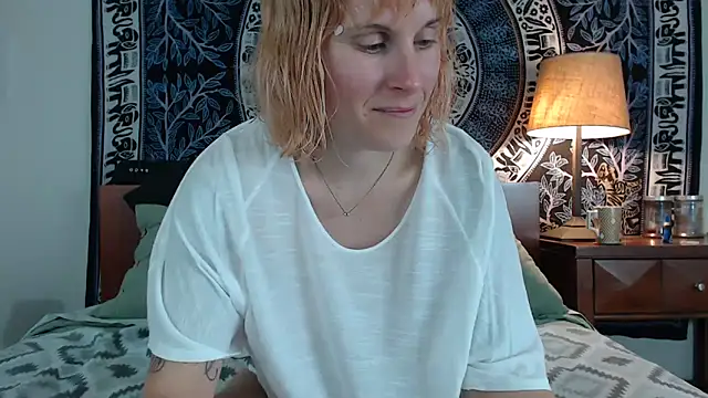 Cutikatxoxo online show from 18, 2, 2025