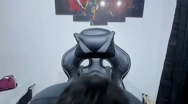 Snapshot of enzo_sloran chatting on 12, 2, 2025 enzo sloran online show from 12, 2, 2025