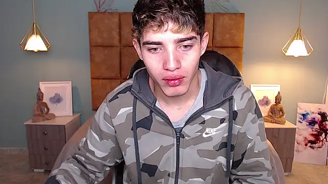 AlejooTwink online show from 10, 12, 2024