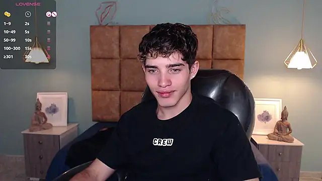 AlejooTwink online show from 17, 12, 2024