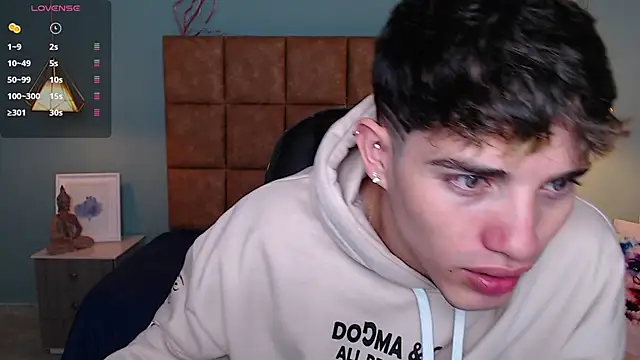 AlejooTwink online show from 23, 12, 2024