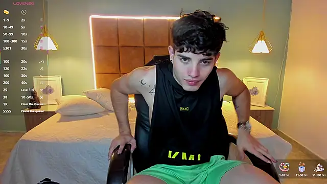 Snapshot of AlejooTwink chatting on 24, 9, 2025 AlejooTwink online show from 24, 9, 2025