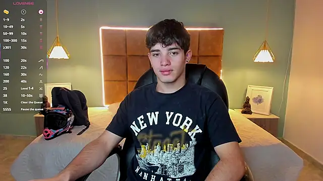 Snapshot of AlejooTwink chatting on 1, 10, 2025 AlejooTwink online show from 1, 10, 2025