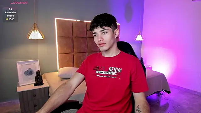 Snapshot of AlejooTwink chatting on 18, 5, 2026 AlejooTwink online show from 18, 5, 2026