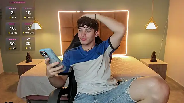 Snapshot of AlejooTwink chatting on 14, 6, 2026 AlejooTwink online show from 14, 6, 2026