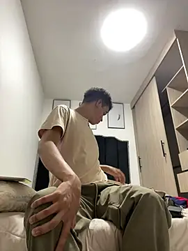 Leo bunny hot online show from 28, 1, 2025