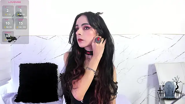 Alice noir online show from 5, 12, 2024