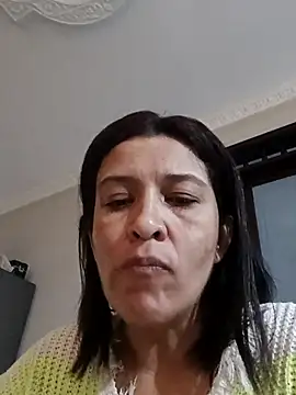 Snapshot of Slut_Milf_ chatting on 5, 1, 2025 Slut Milf online show from 5, 1, 2025