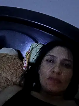 Snapshot of Slut_Milf_ chatting on 13, 1, 2025 Slut Milf online show from 13, 1, 2025