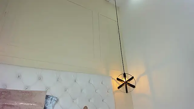 Snapshot of Slut_Milf_ chatting on 21, 1, 2025 Slut Milf online show from 21, 1, 2025