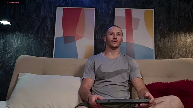 AxelFairchaild online show from 12, 11, 2025