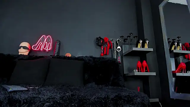 DelaneyStone online show from 7, 10, 2025